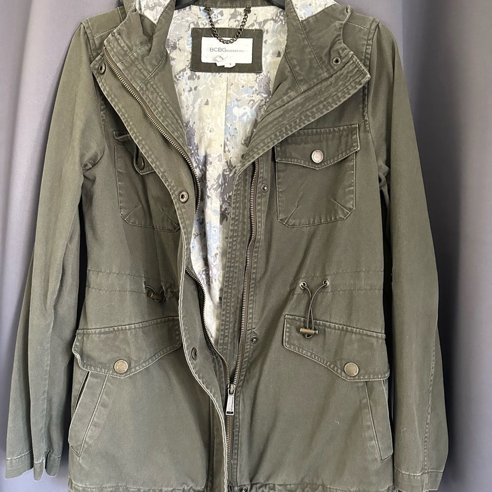 BCBGENERATION Army Green Hooded Utility Full Zip Jacket size small